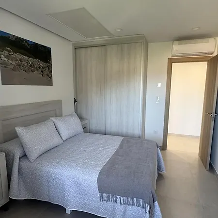 Lourobeach Ii *